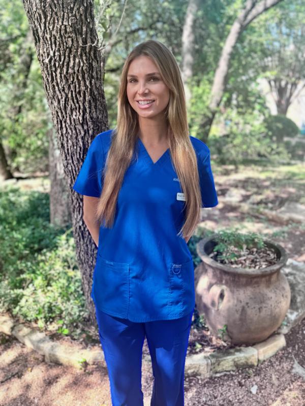 Megan Romanowski, Veterinary Technician Assistant